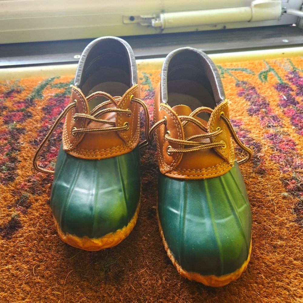 Eddie Bauer Duck shoes